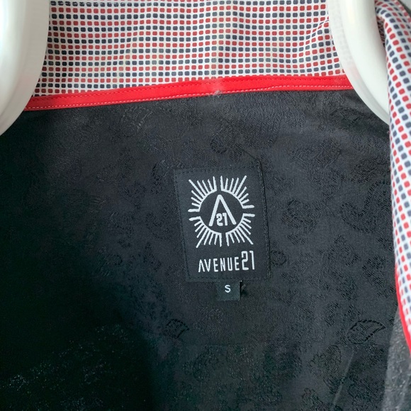 Like New Men’s Shirt - Avenue 21 - Picture 5 of 5